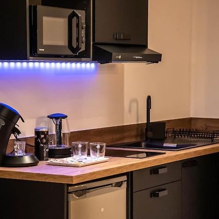 Апартаменти Blue Night - Jacuzzi - Bord De Seine Корбей-Ессонн Екстер'єр фото