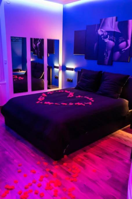 Апартаменти Blue Night - Jacuzzi - Bord De Seine Корбей-Ессонн Екстер'єр фото