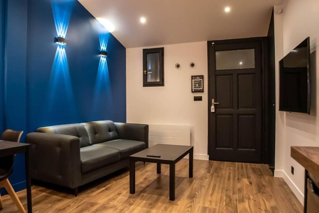 Апартаменти Blue Night - Jacuzzi - Bord De Seine Корбей-Ессонн Екстер'єр фото